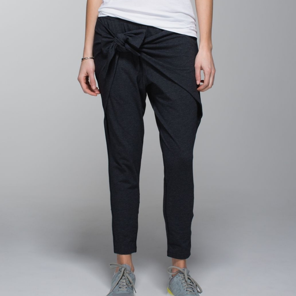 Lululemon Tie One On Pant Heathered Black